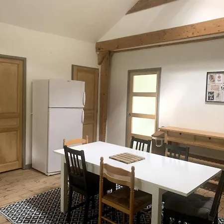 Titaie Maison Au Calme A 300m Du Centre Holiday home *