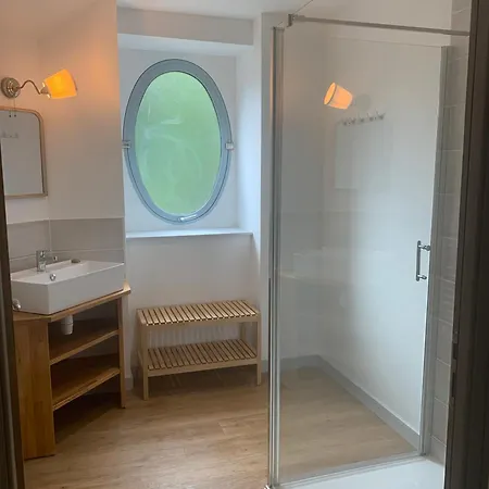 Titaie Maison Au Calme A 300m Du Centre * 라루브불