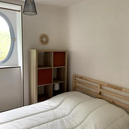 펜션 Titaie Maison Au Calme A 300m Du Centre 라루브불