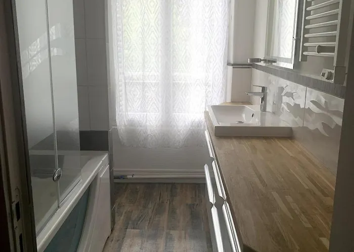 Titaie Maison Au Calme A 300m Du Centre