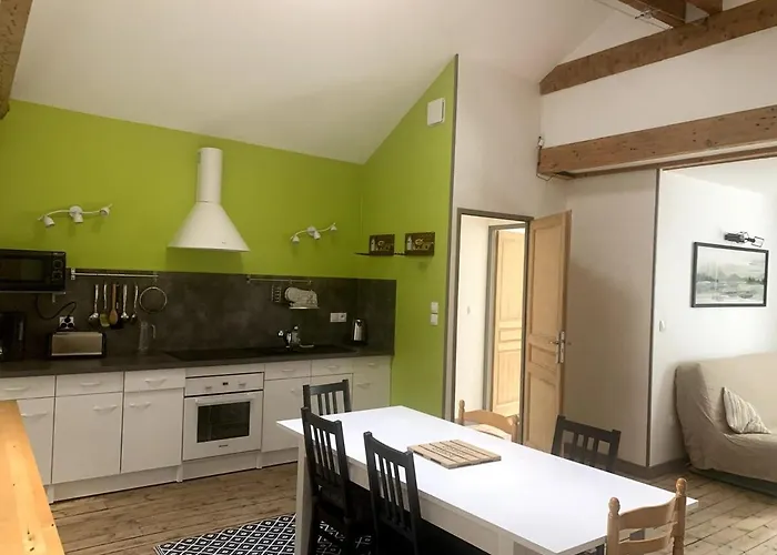 펜션 Titaie Maison Au Calme A 300m Du Centre